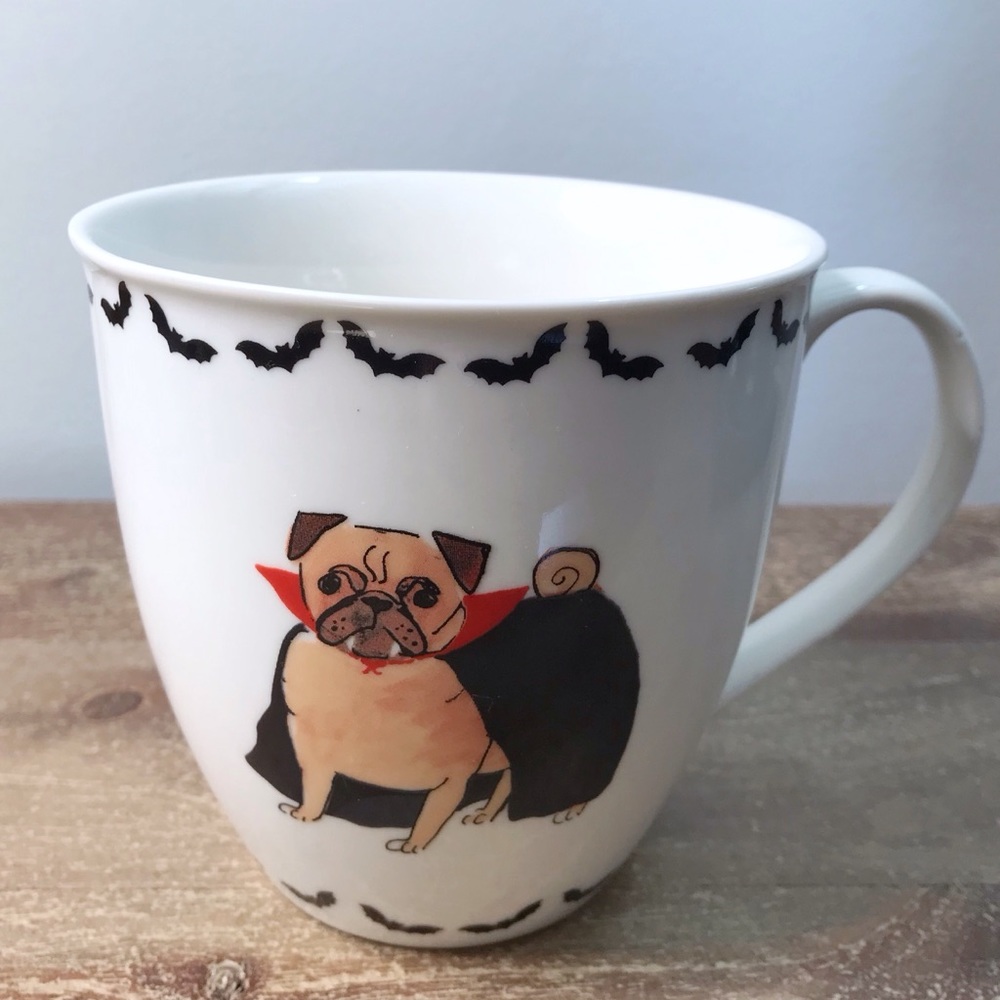 NWOT MILLY GREEN Pug dog “Count Pugular” Halloween coffee cup mug teacup